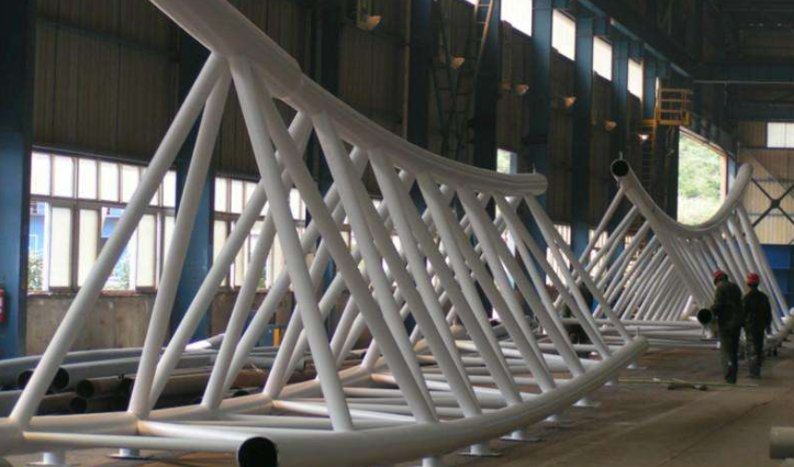 龙岩管廊钢结构与桁架结构的管道支架应该如何区分